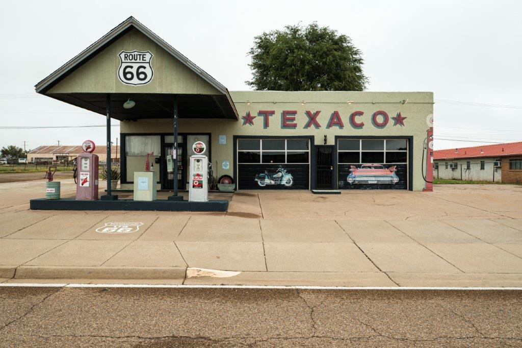 ROUTE 66 - GAS STATION