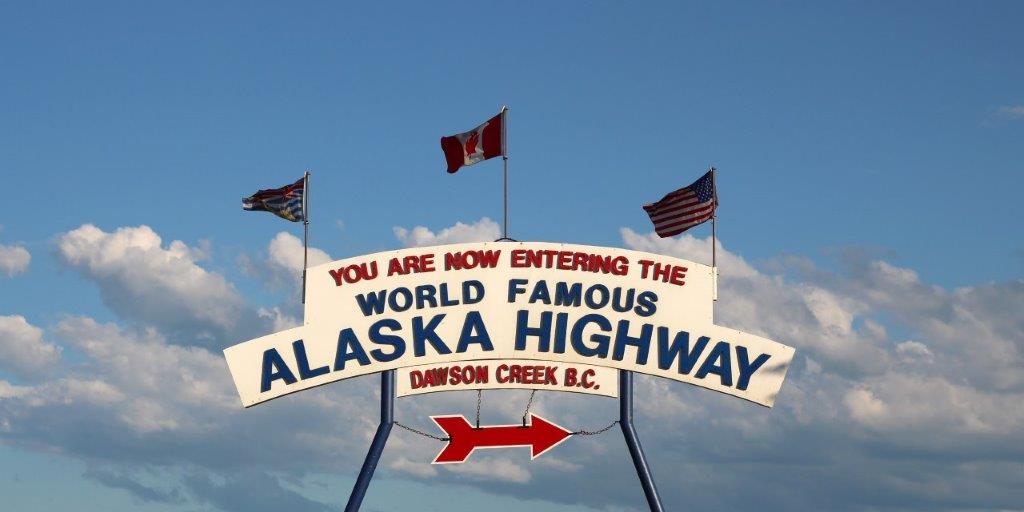 YUKON-&-ALASKA-TOUR---ALASKA-HWY-SIGN