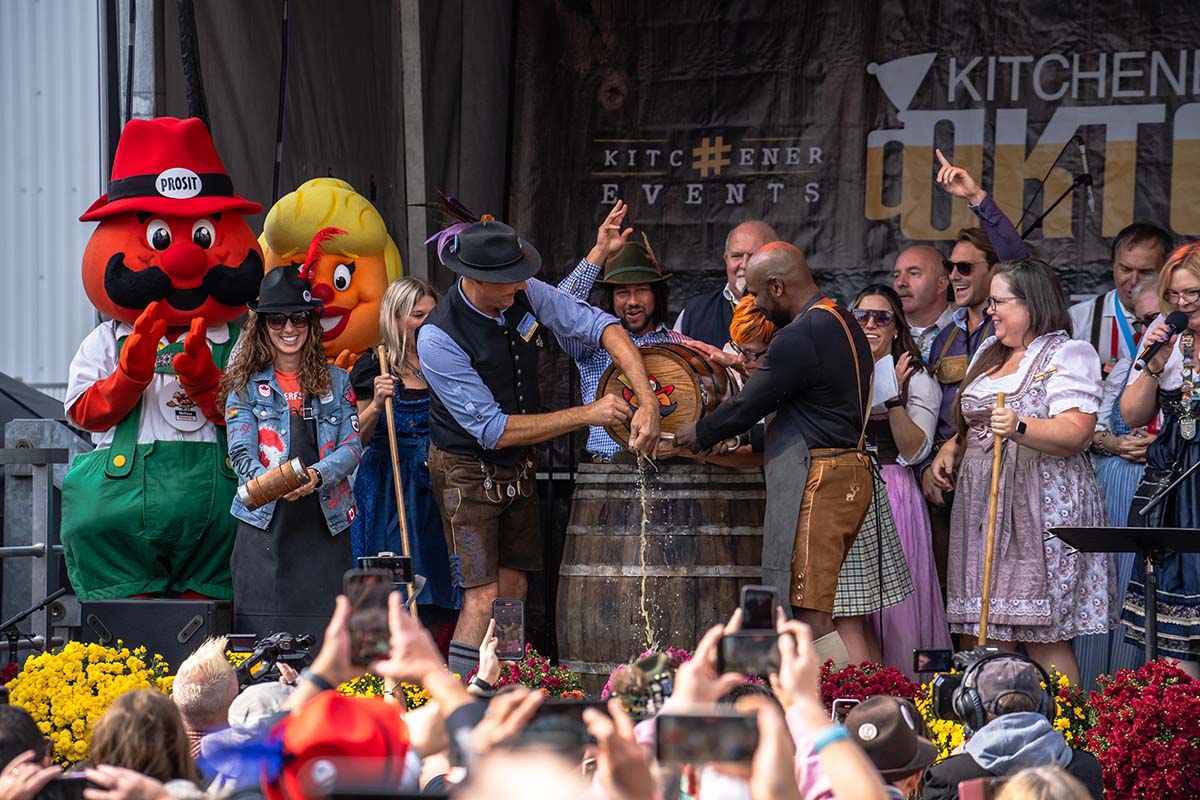 Official keg tapping ceremony to kick off Thanksgiving Weekend in the Willkommen Platz Photo credit Explore Waterloo Region KYOTO